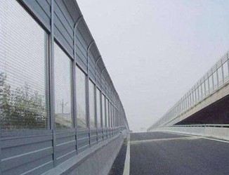 環鏈電動葫蘆在吊運道路聲屏障中的應用
