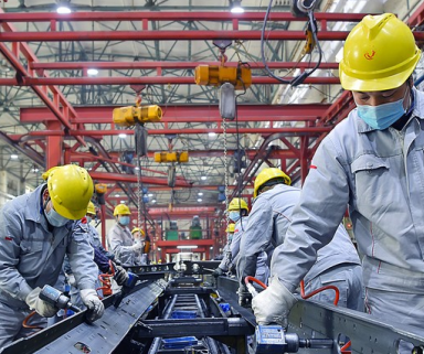 商用車汽車工廠用環鏈電動葫蘆吊裝車門