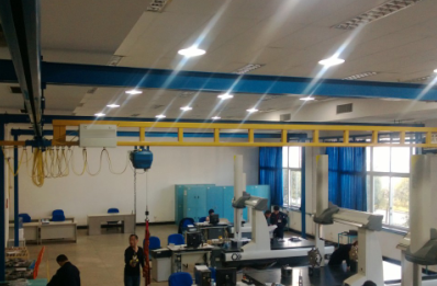 環鏈電動葫蘆還能幫助實驗室測量飛機工件尺寸